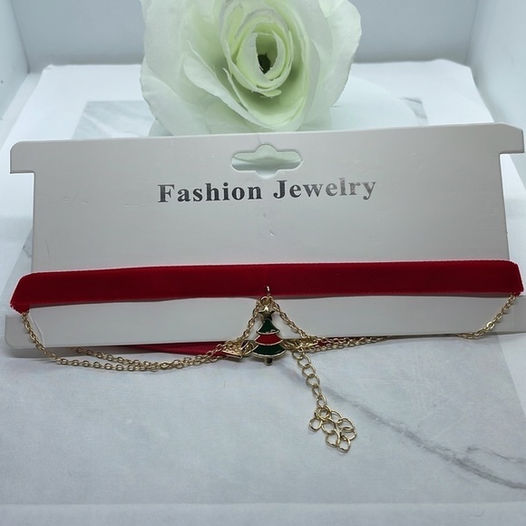 Red Velvet Christmas Tree Charm Silver Necklace - Picture 10 of 12